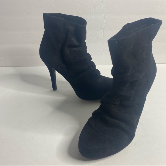 BCBG black Slouchy heeled Ankle Boots size 7.5 - Picture 3 of 13